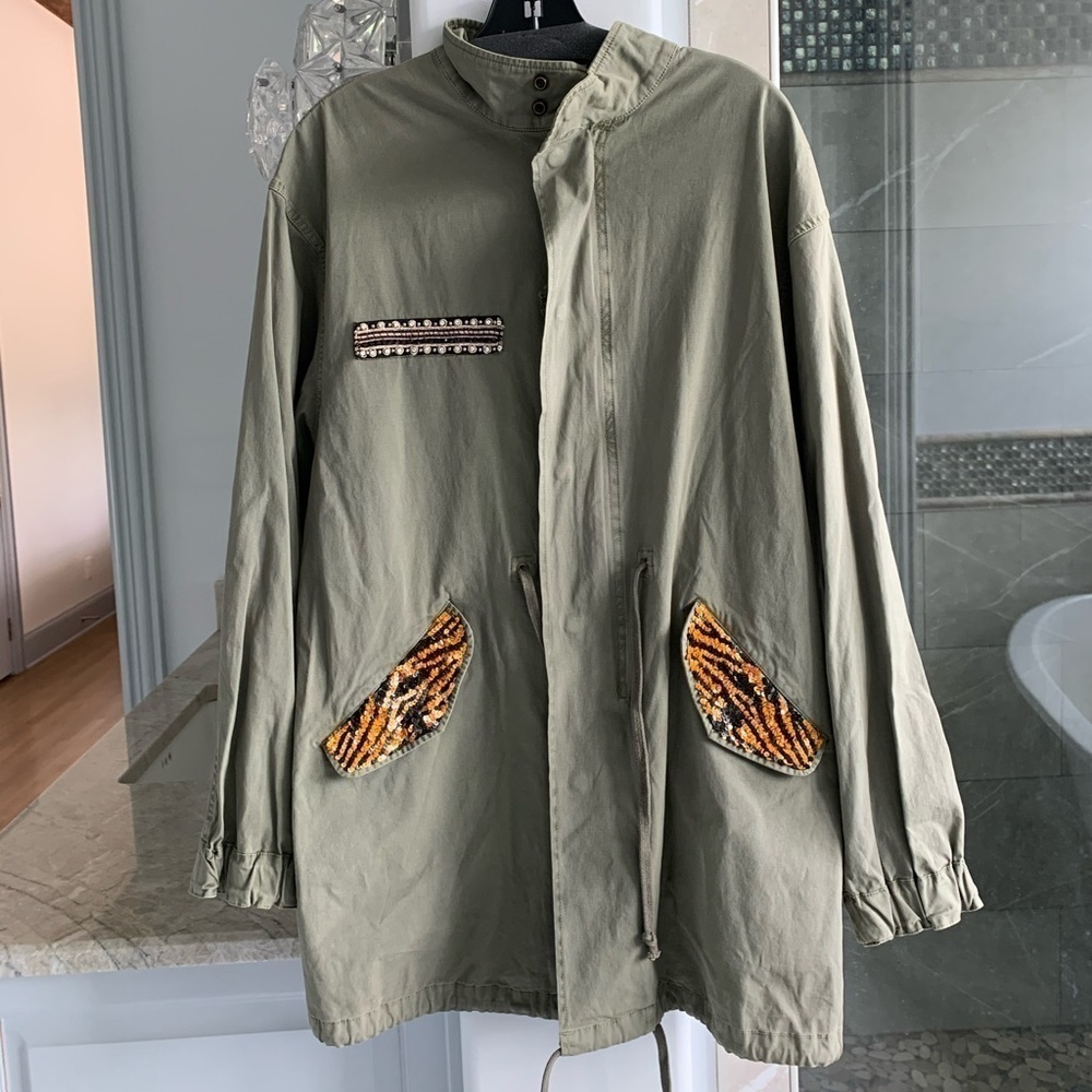 LE SUPERBE Hotel California Sequin Back Anorak - Picture 6 of 13